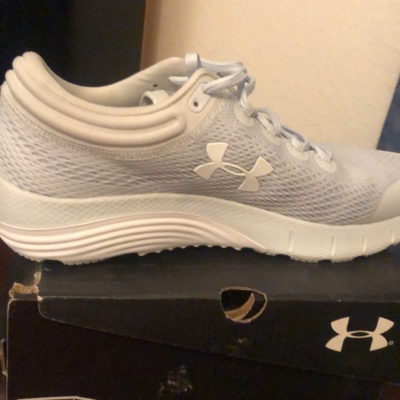 Original box (damaged box) - Picture 1 of 4